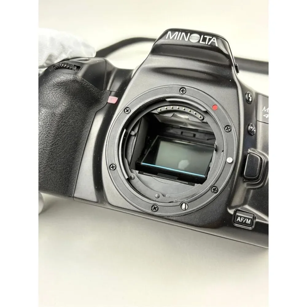 Vintage Minolta Maxxum 400si 35mm Camera Body Only - No Lens DQ2351